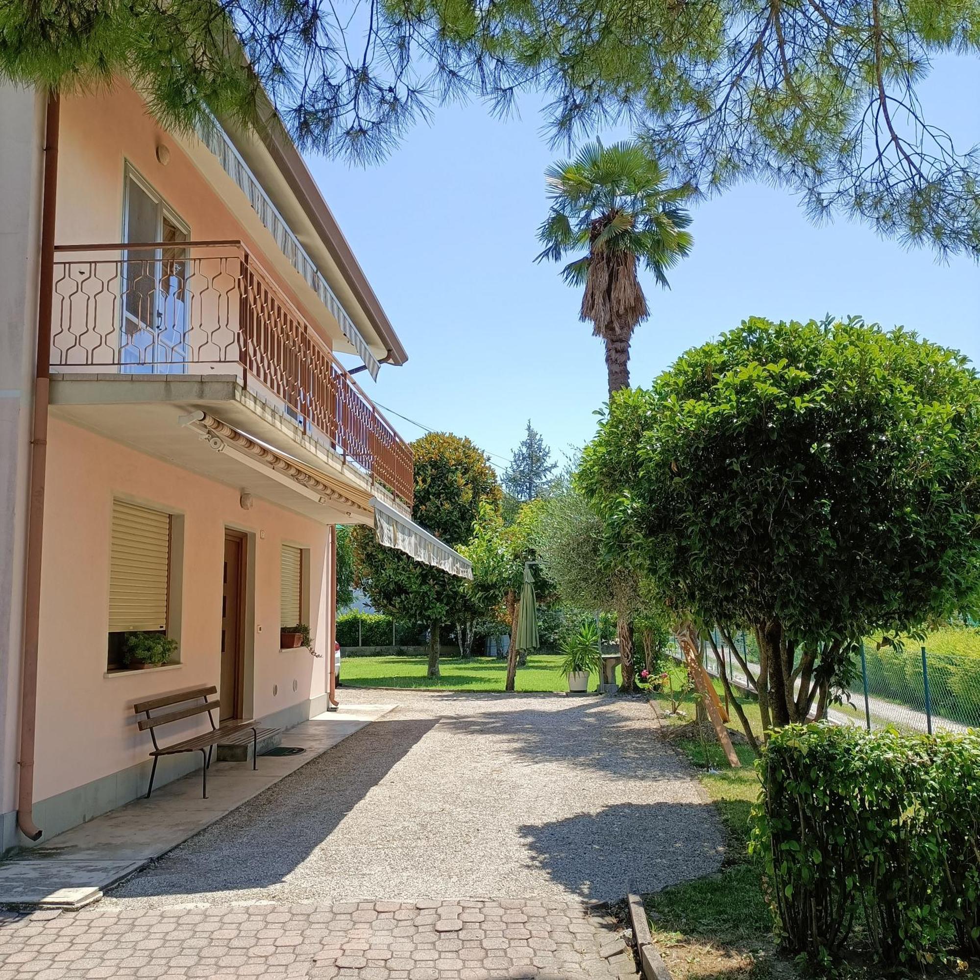 Oliva'S House Appartamento Con Giardino Palazzolo dello Stella Екстериор снимка